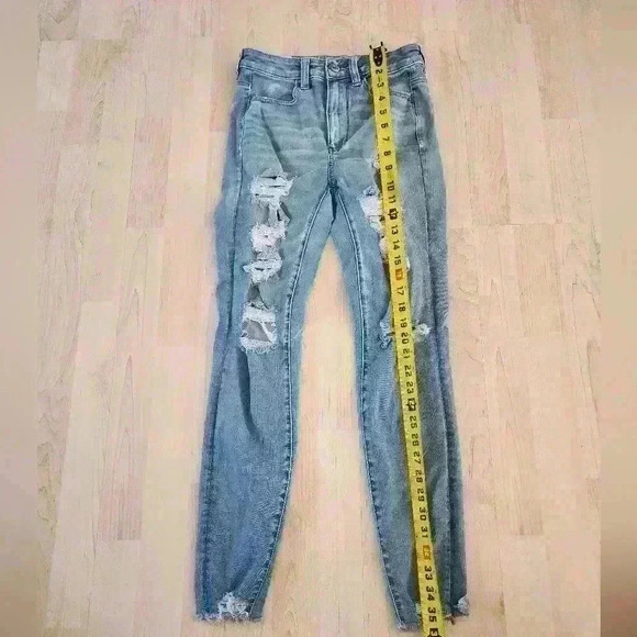 American Eagle Highest rise jegging distressed size 2 regular - Picture 4 of 9